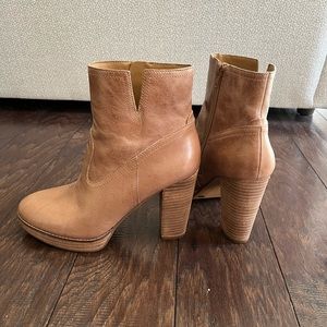 Lucky Brand Women's Lk-quintei Ankle Boot, size 8.5